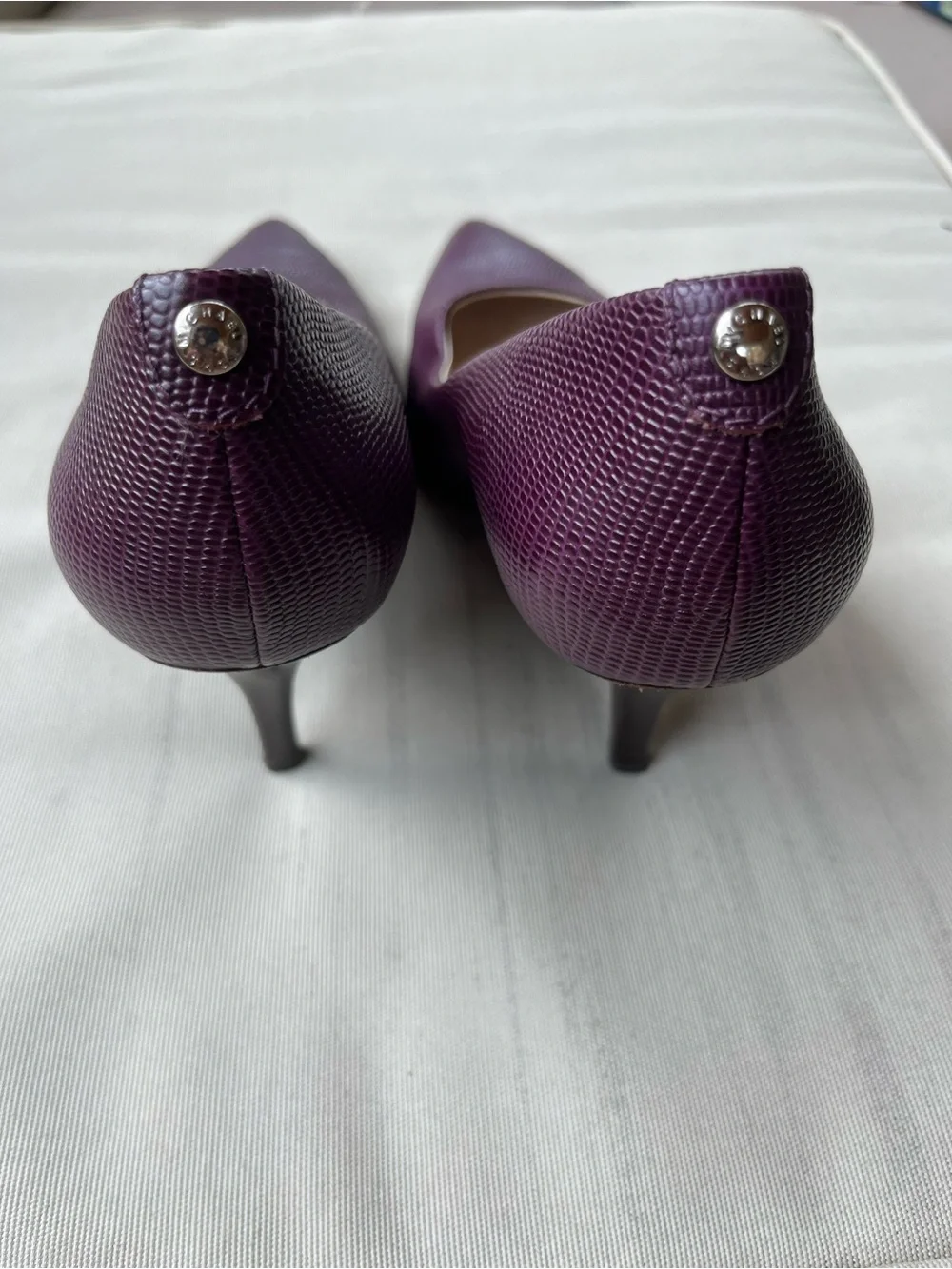 Michael Kors Textured Pointed-Toe Pumps in Plum